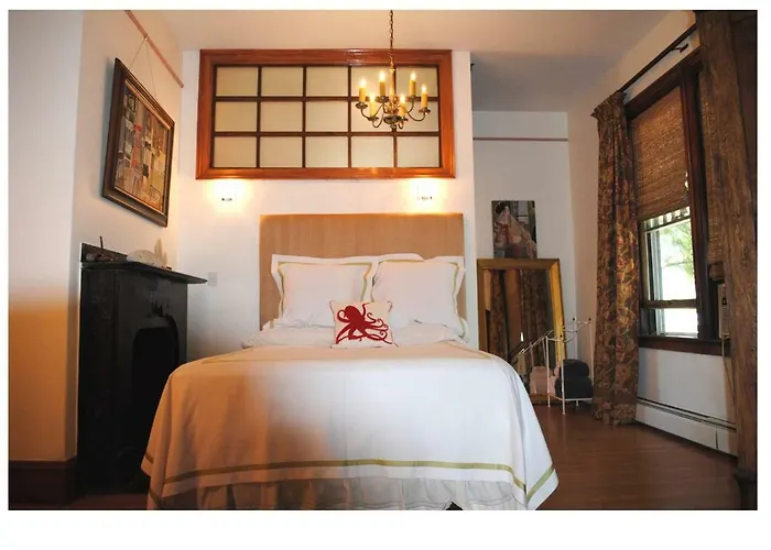 Austin House Inn